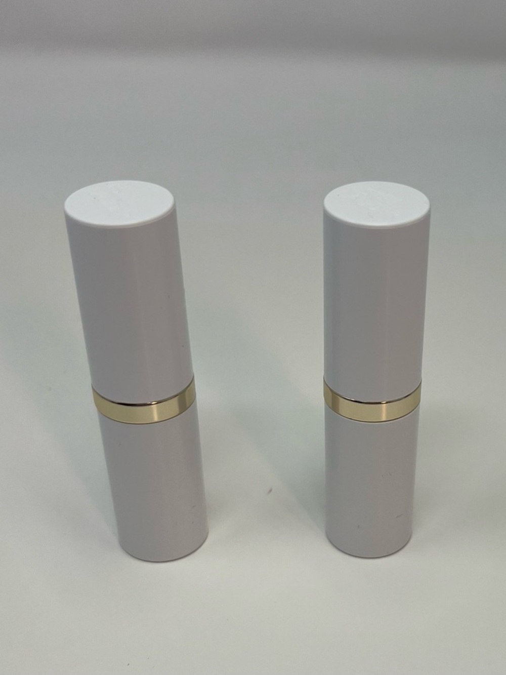 Estée Lauder Pure Color Lipstick 679 Bold Desires 2 Tubes New